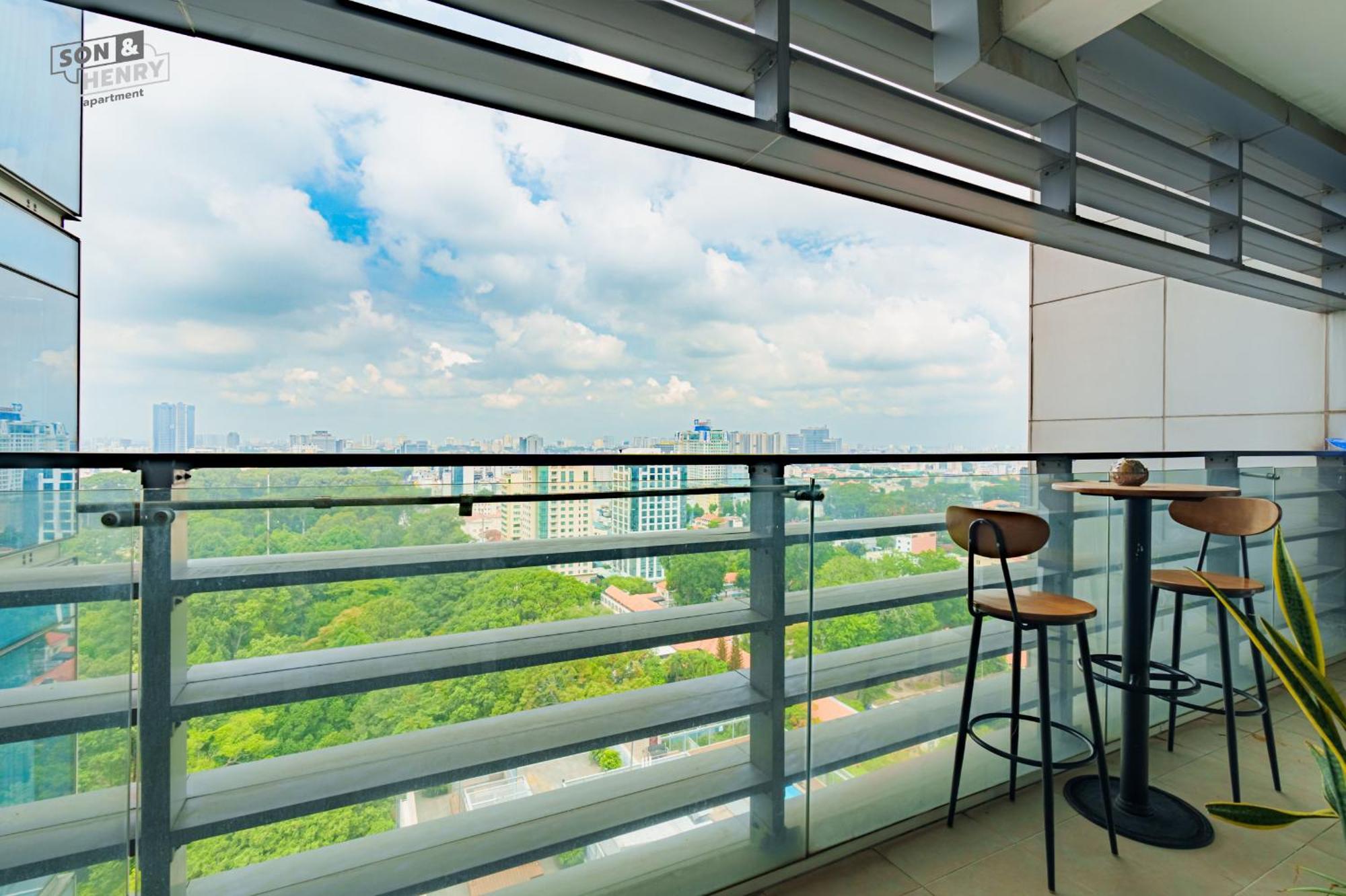 Son&Henry Sailing Tower Apartment Ho Chi Minh City Exterior photo
