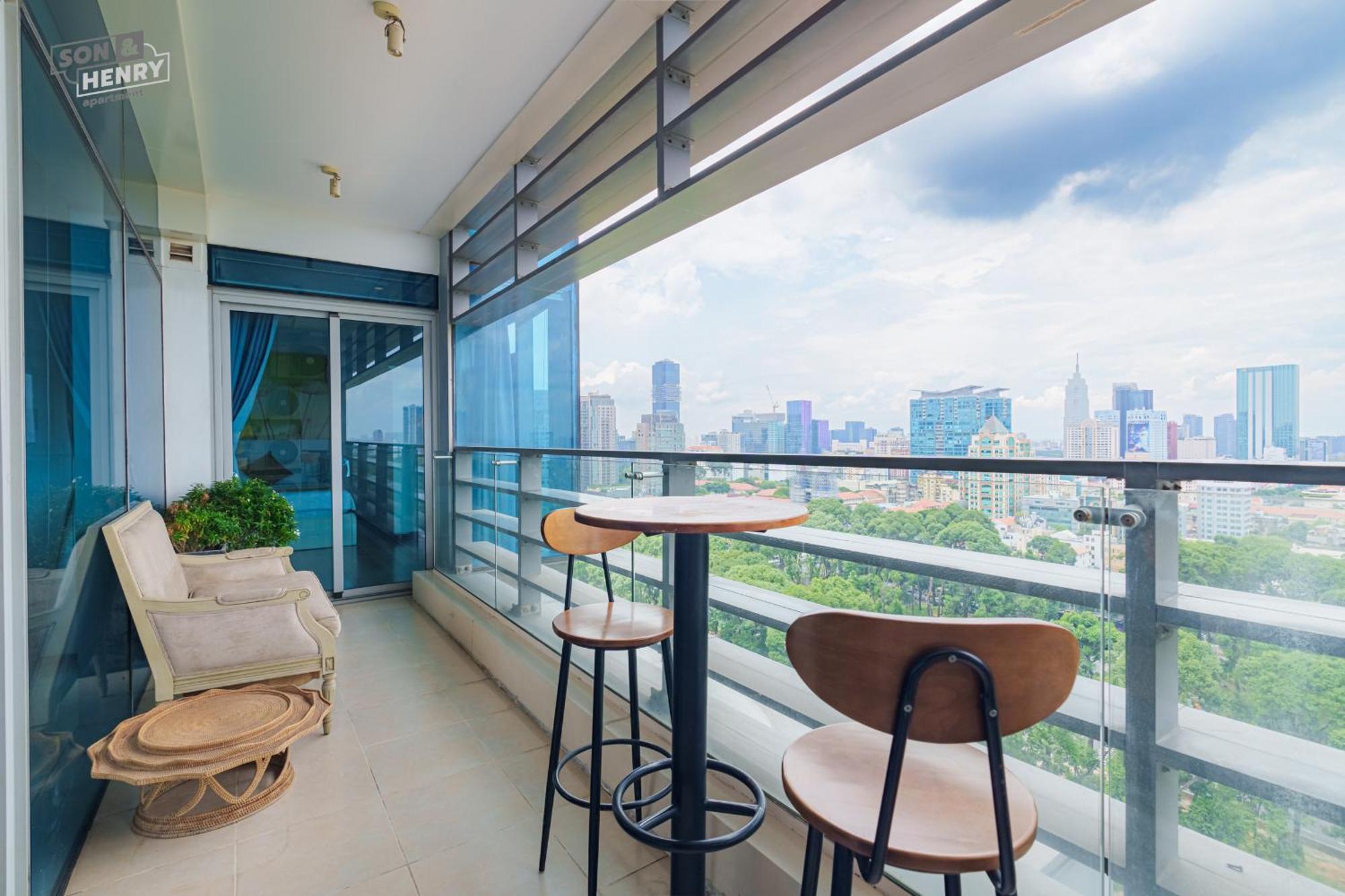 Son&Henry Sailing Tower Apartment Ho Chi Minh City Exterior photo